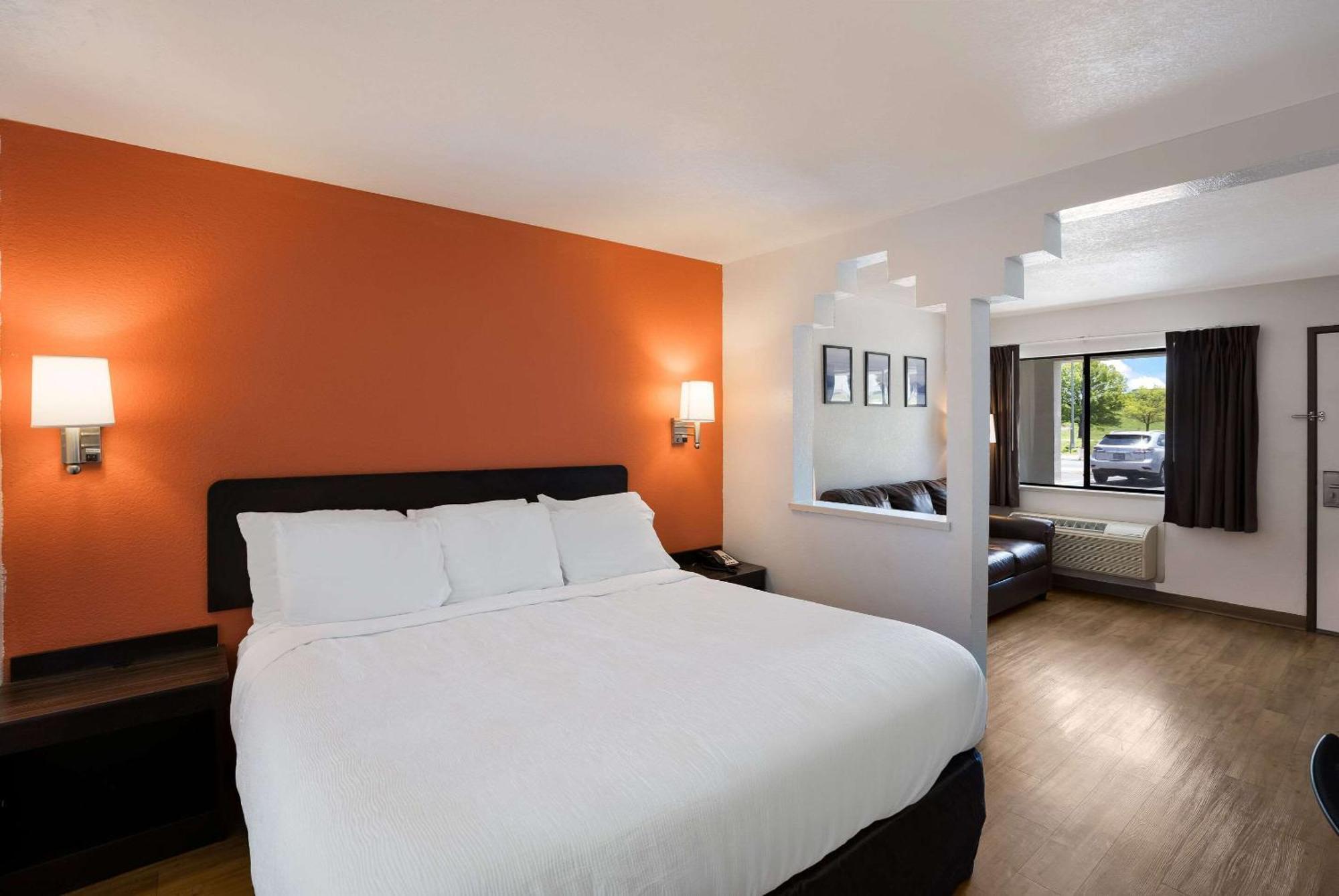Quality Inn & Suites Джънкшън Екстериор снимка